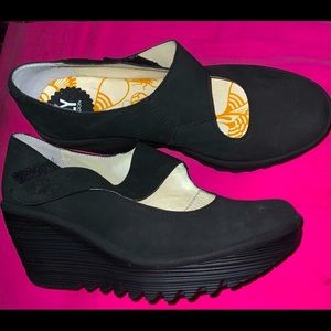 FLY LONDON MARY JANE WEDGES NWOT